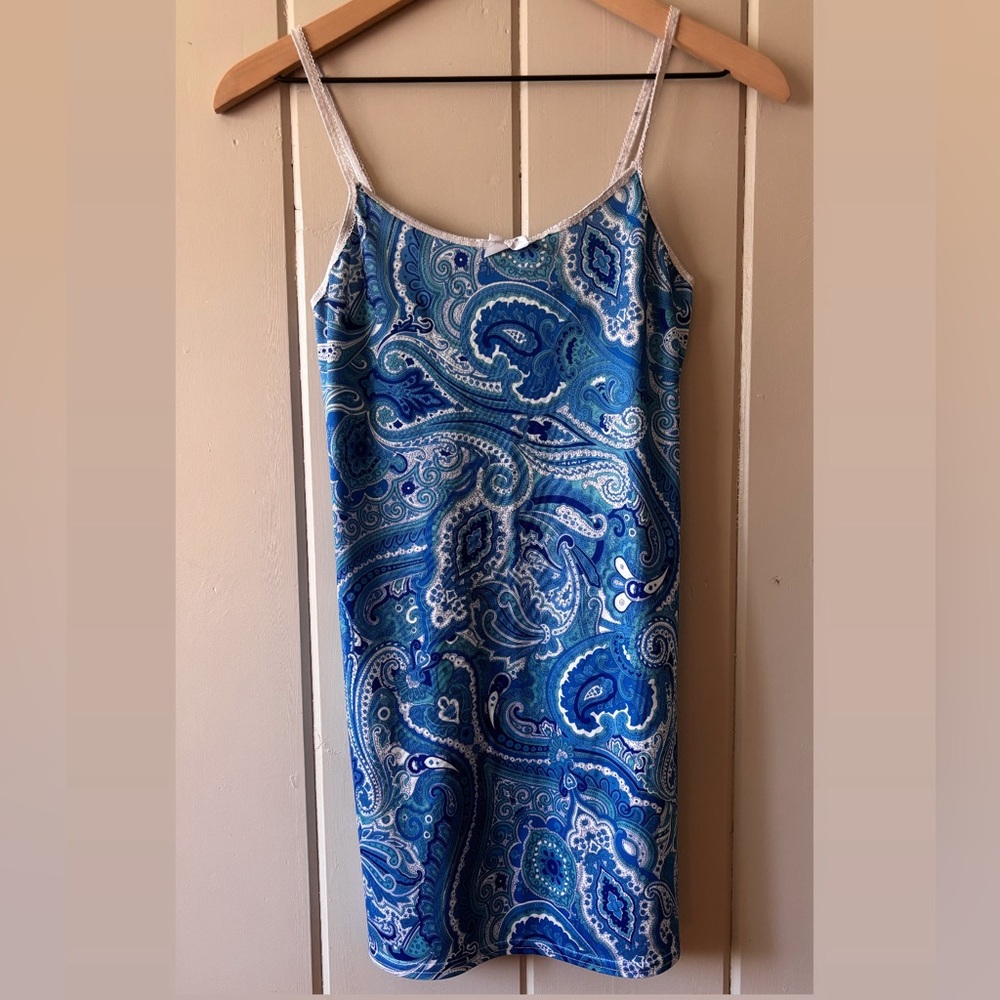 Vintage Y2K blue paisley slip